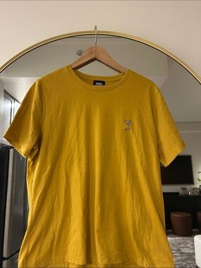 Dalix Men's Yellow Short Sleeve Crew Tee with Cocktail Motif NWOT